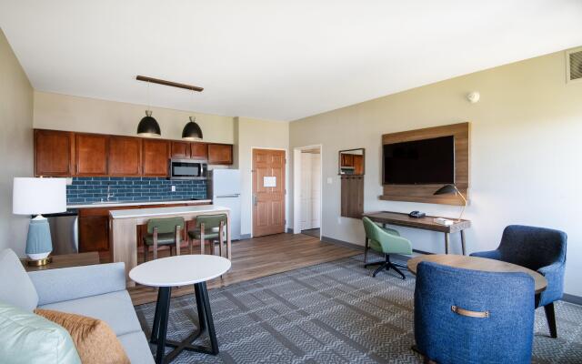 Staybridge Suites Phoenix - Glendale Sports Dist, an IHG Hotel