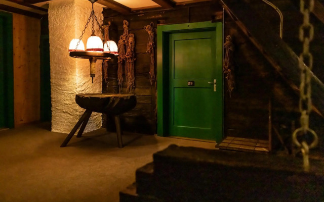 Swiss-Chalet Merlischachen - Historik Chalet-Hotel Lodge