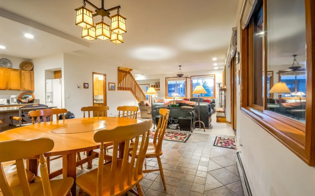 Winterset 3 by Retreatia