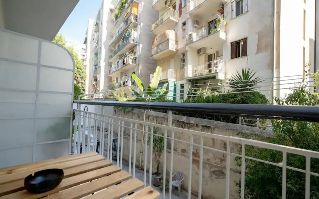 Cozy Apartment for 3 Persons in Athens