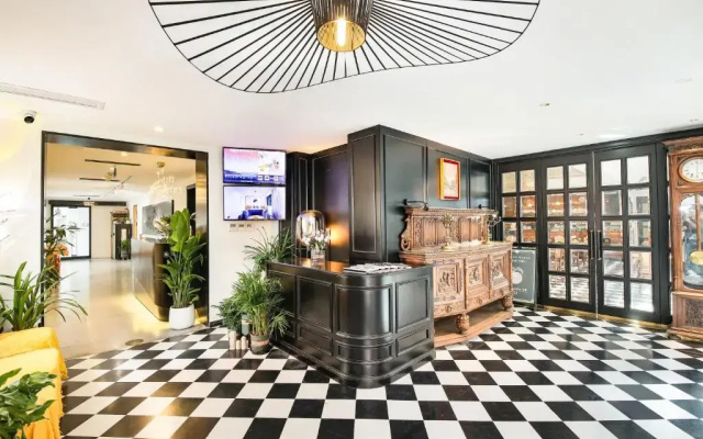 Meridian M Hotel Beijing (Tianziliu Taikoo Li Unity Lake Subway Station Branch)