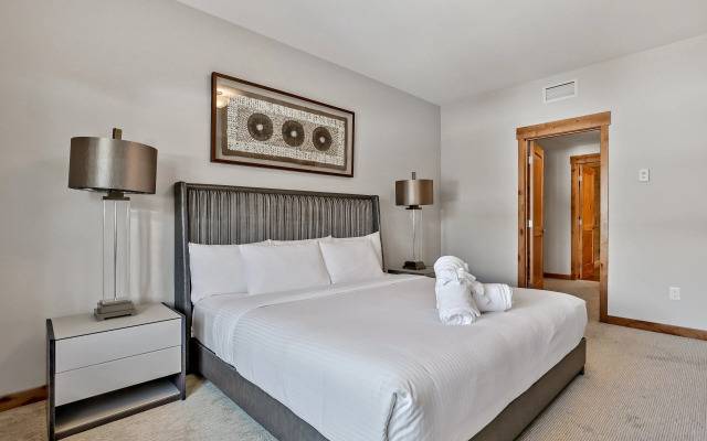 Rundle Cliffs Lodge by Spring Creek Vacation