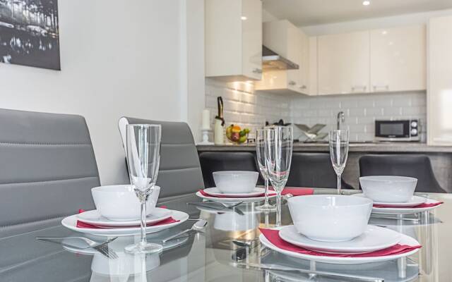 Canary Wharf Stylish Apartment