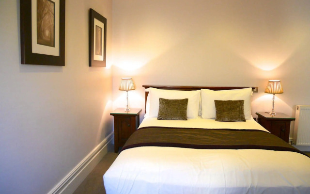 Redstone Guest House