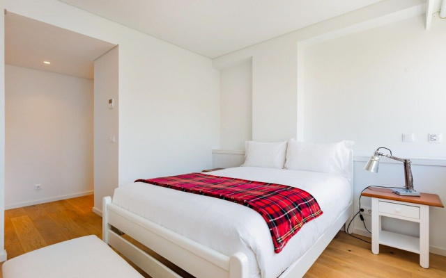 Estrela Modern Flat @ Infante Santo