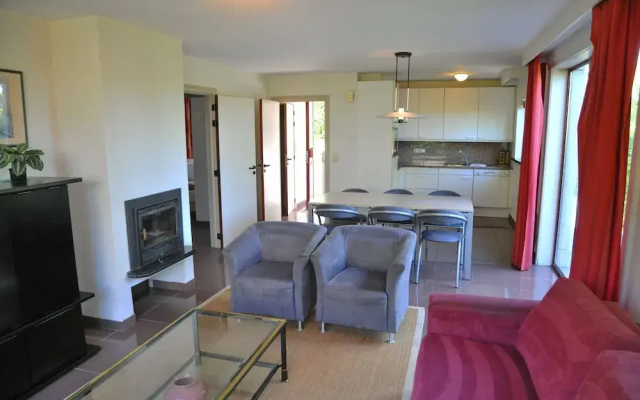 Apt w/ Fireplace & Garden