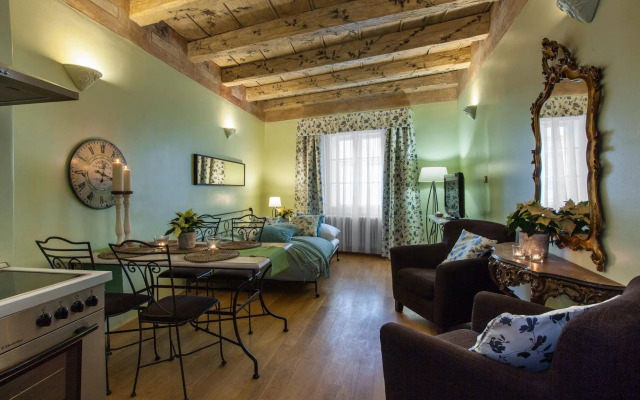 Black Star Suites