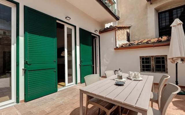 San Gallo Apartment by Mamo Florence