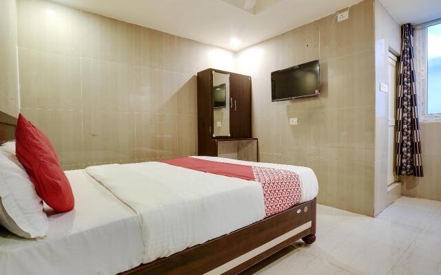 OYO Flagship 46788 Balaji Residency