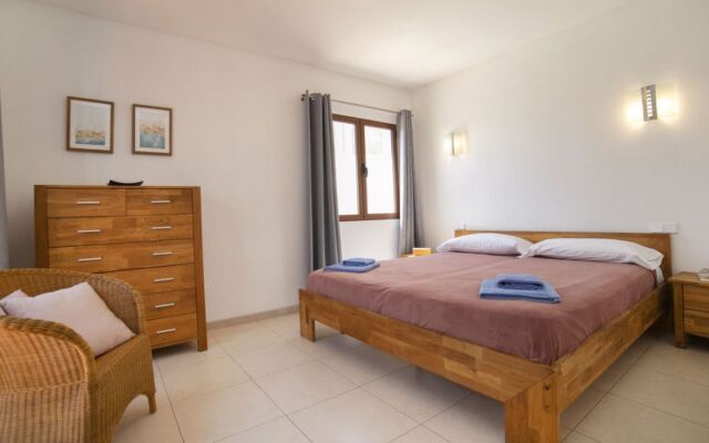 House Cecile Calpe/Calp
