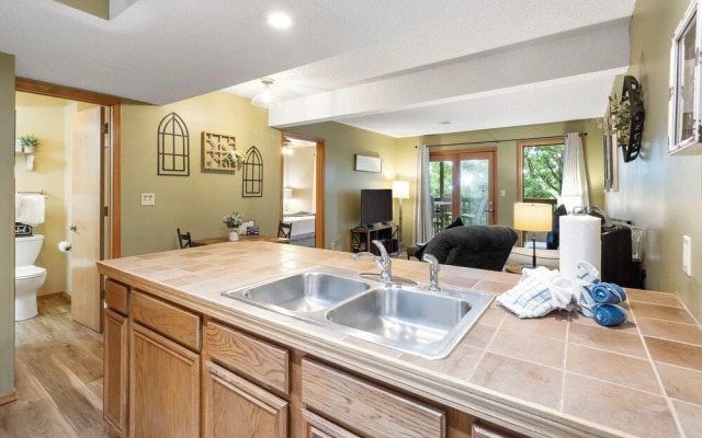 The Circle Retreat 7