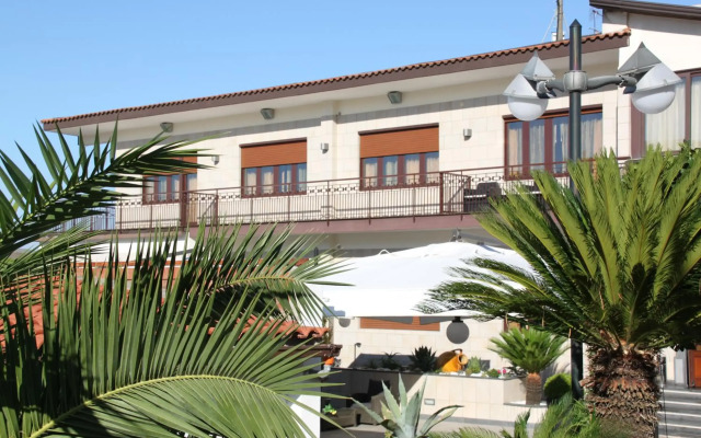 Ranch Palace Hotel