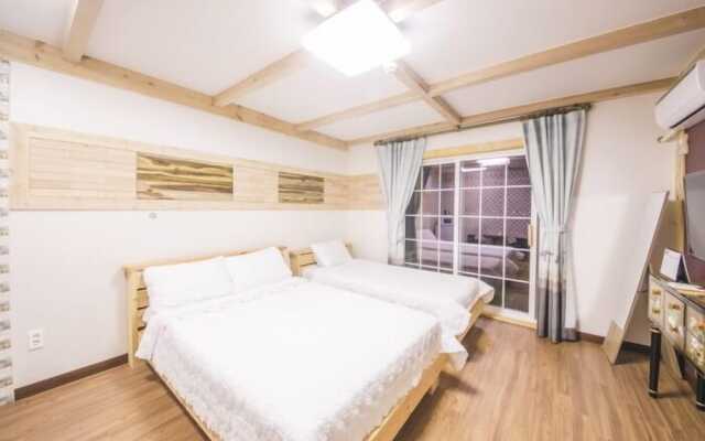 Red Windmill Pension