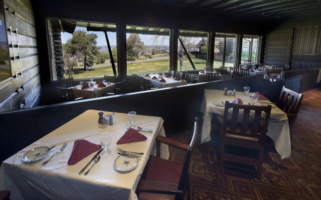 El Tovar - Inside the Park