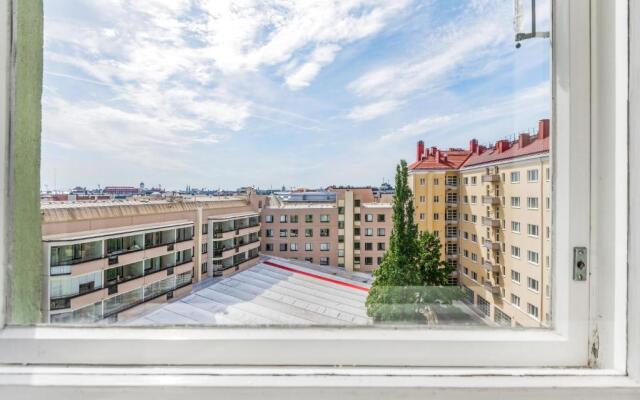 WeHost Top floor Transformable 2BR 8min to Centrum