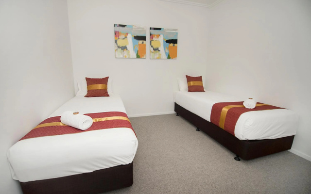 Gladstone Central Plaza – Guest Rooms – Gladstone