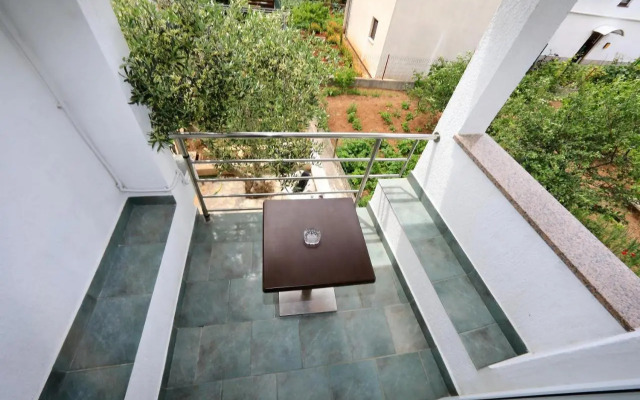 Pepi Apartments 2