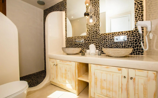 Perla Nera Suites