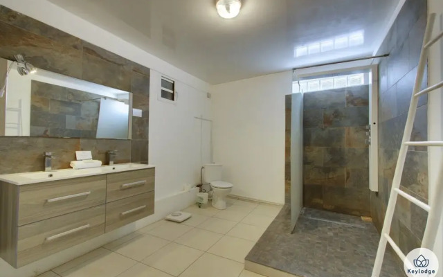 Villa Jacinthes - 250m2 à Saint Denis