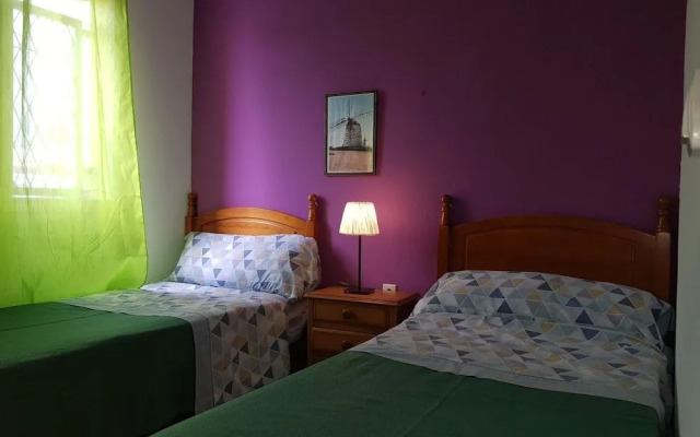 Low Cost Rooms Las Llaves 4