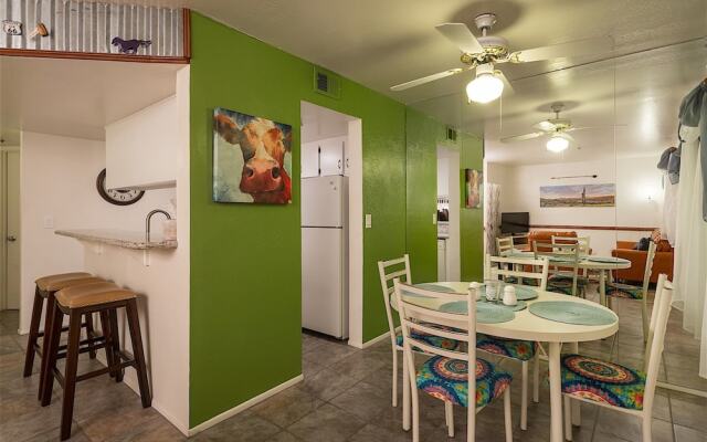 Surprise Escape 2 BR by Casago