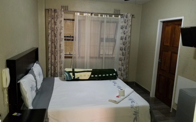 Chisam Guest Lodge