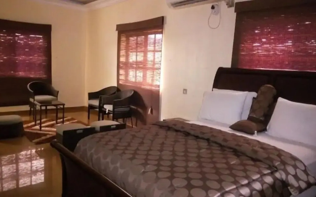 Davies Suites