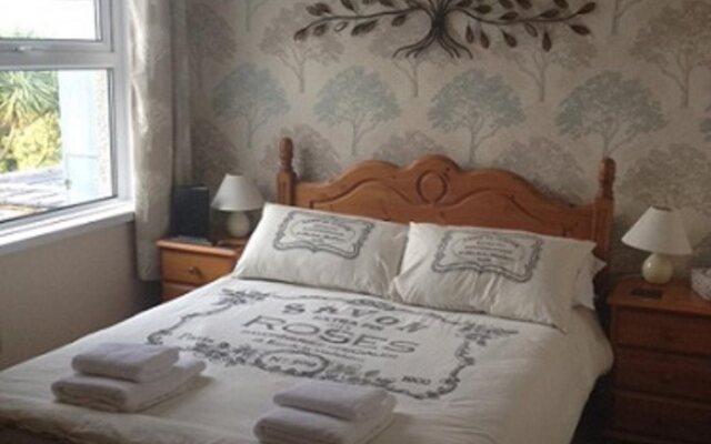 Pine Lodge Guest House