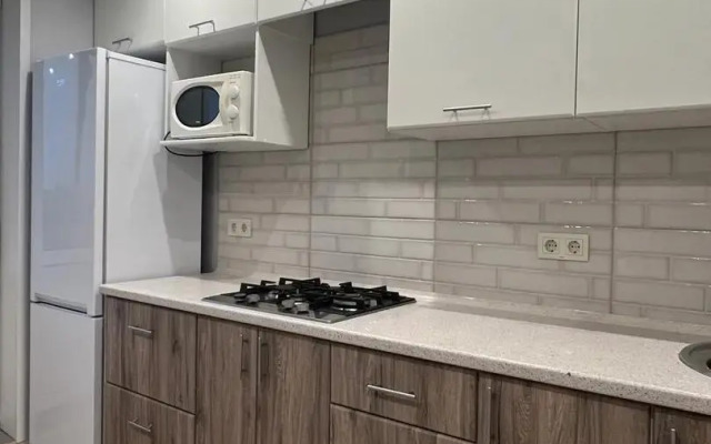 Apartments on 18 Matrosova Street