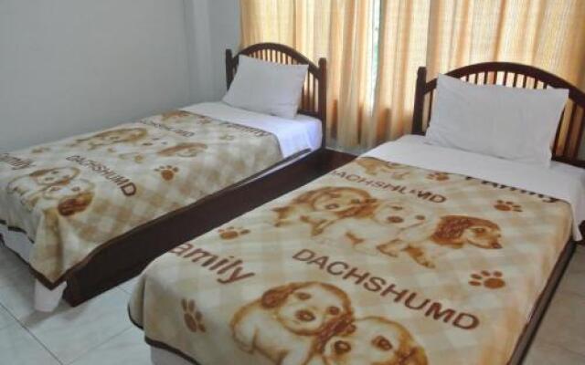 Dok Khaithong Hotel