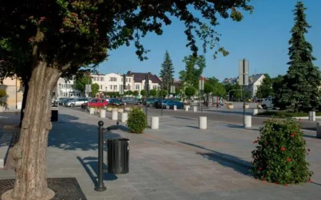 Qbatura Cafe & Hotel