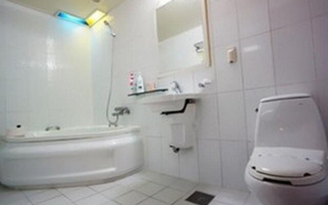 Freezone Motel
