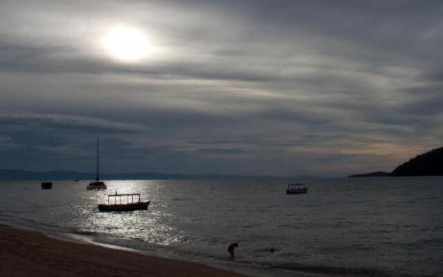 Cape Maclear Ecolodge & Scuba Shack