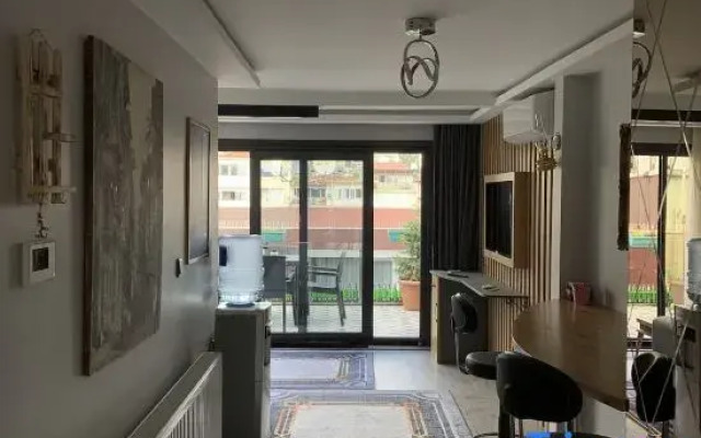 Stylish Apartment with Bosphorus View