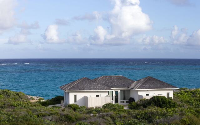 Sailrock South Caicos - Island Hop Flight Included