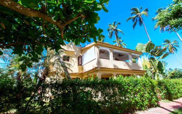 Beach Bungalows Los Corales Club & SPA