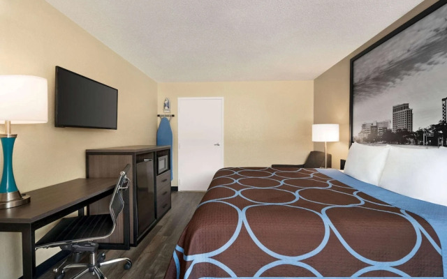 Super 8 Gulfport Near Biloxi