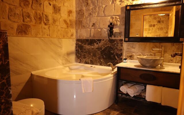 Caverna Hotel Premium Caves