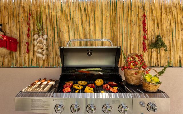 Villa Shamsi, heated pool and beach at 70 mt-Villa shamsi