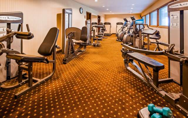 Best Western Plus Ticonderoga Inn & Suites