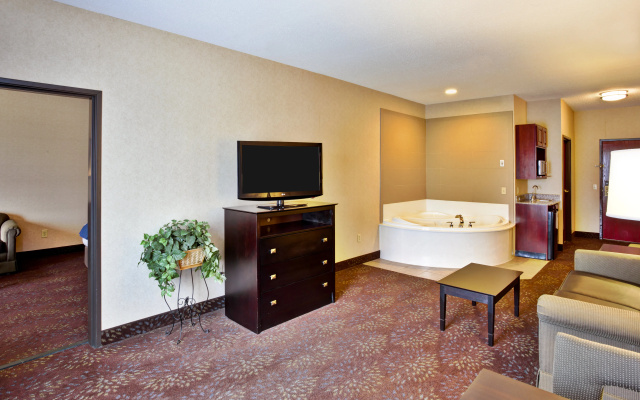 Holiday Inn Express Hotel & Suites Woodhaven by IHG