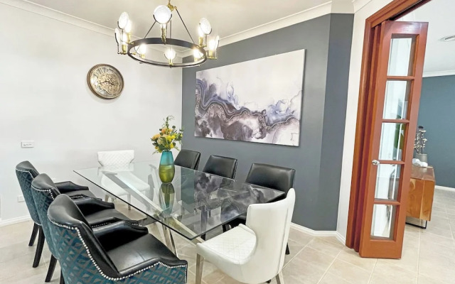 Hallam 5BRM Rental Entire House