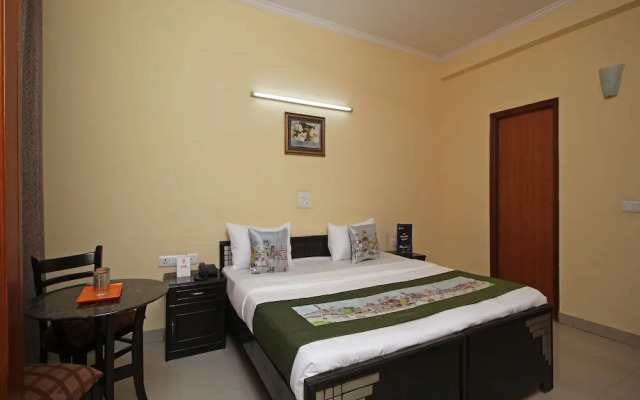 Divine Inn by OYO Rooms