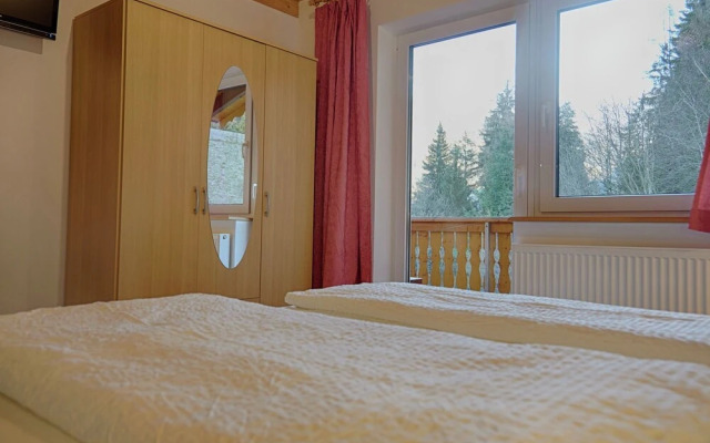 Child Friendly Apartment in Hainzenberg near Forest