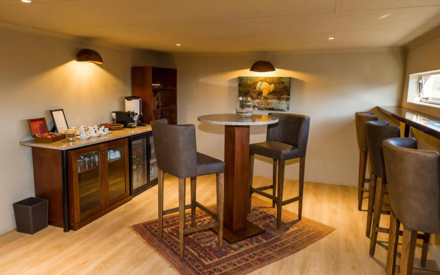 Impodimo Game Lodge