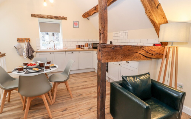 Stabl, Plas Moelfre Hall Barns