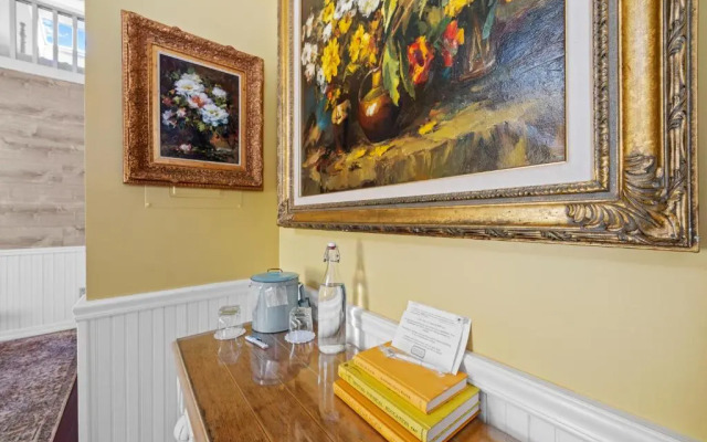 Hartstone Inn