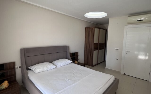 Luxury 1 Bedroom 200 Meters to the sea