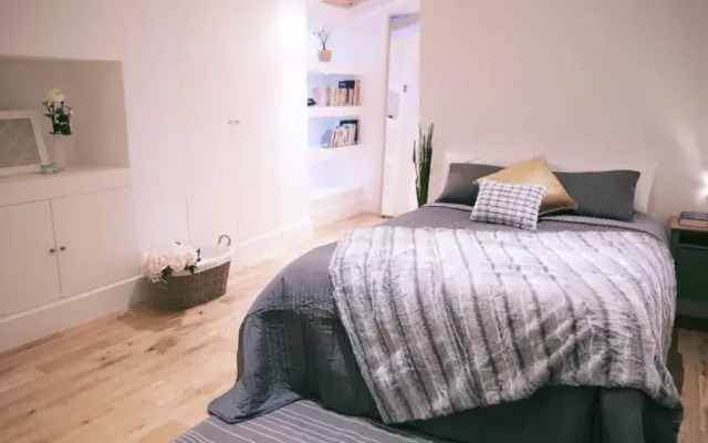 Lovely 2-bed Garden Flat In Little Venice