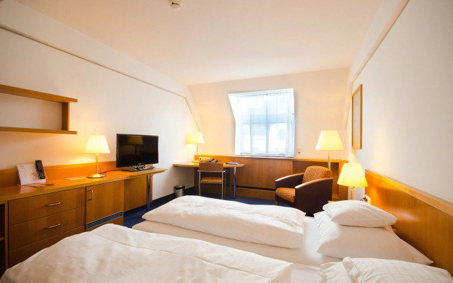 Отель Strudlhof